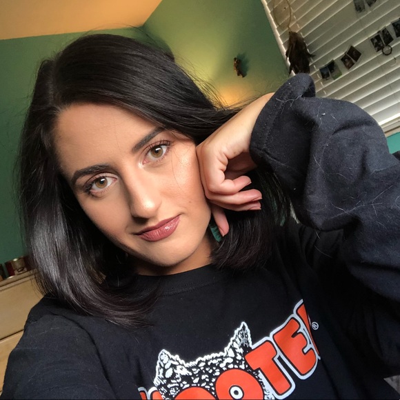 Meet your Posher, Jordan - Picture 2 of 4